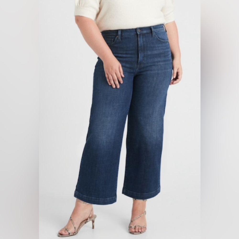 Banana Republic Wide Leg High Rise Crop Dark Rinse Jeans in Size 32 / 14 Tall
